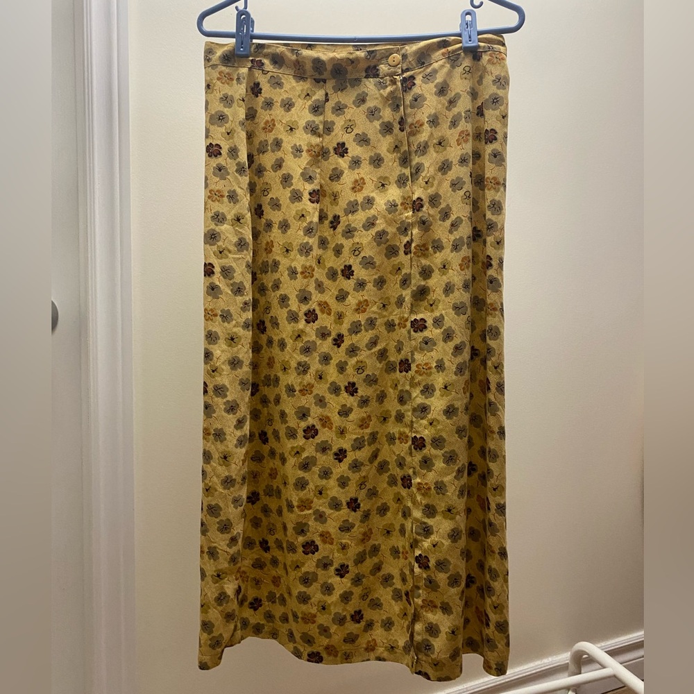 Vintage long floral skirt